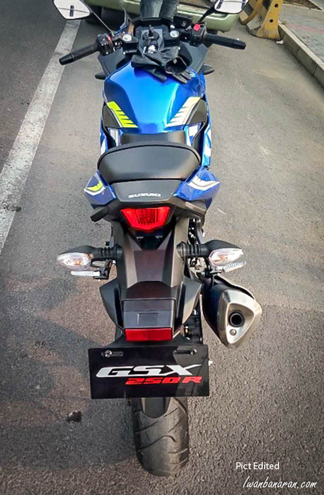 Suzuki gixxer store 250 rr