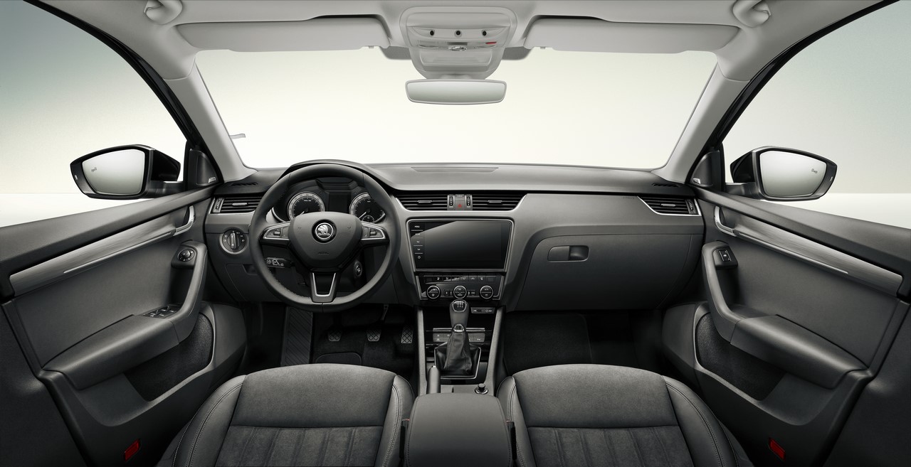 interior skoda octavia tour