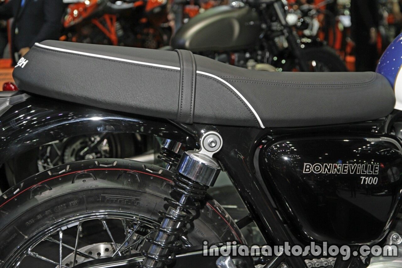 triumph t100 seat