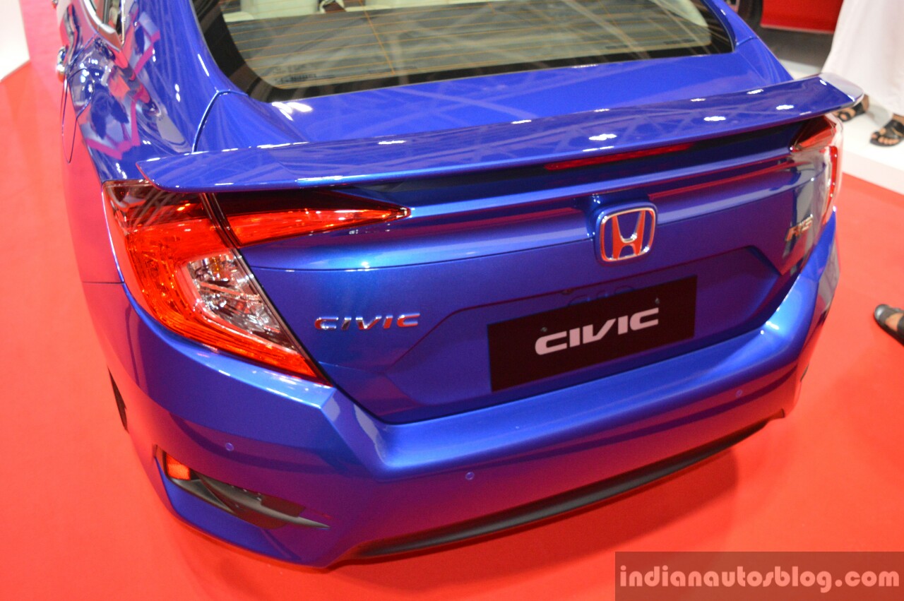 2016 Honda Civic sedan rear fascia at 2016 Oman Motor Show