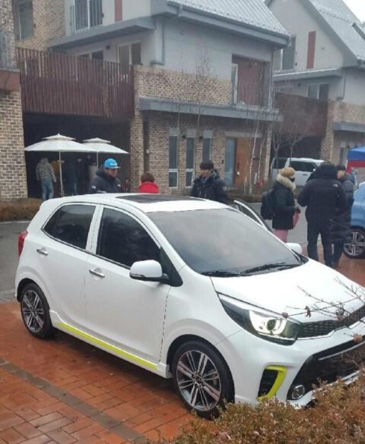 2017 Kia Picanto interior & exterior exposed in Korea