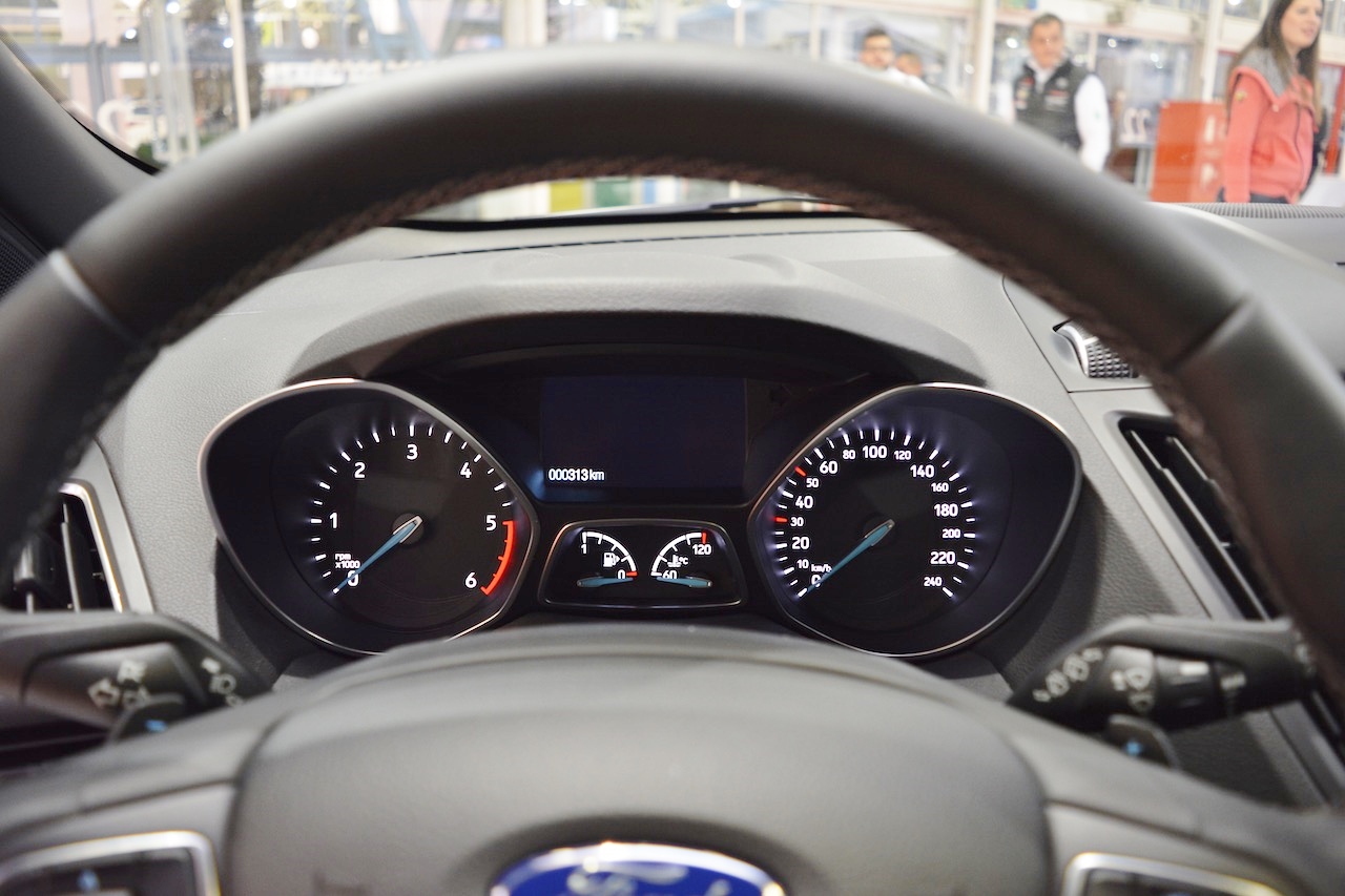 Ford Kuga STLine instrument panel at 2016 Bologna Motor Show