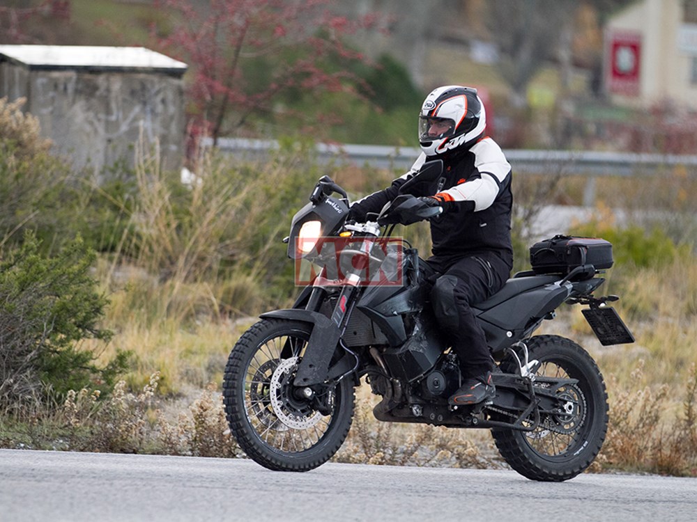 Ktm 490 deals adventure spy shots