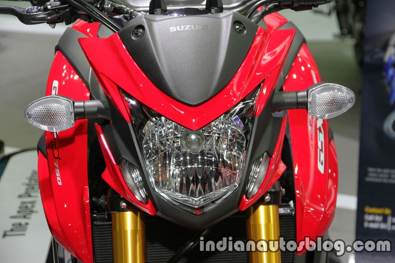 Suzuki GSXS750 headlamp at Thai Motor Expo