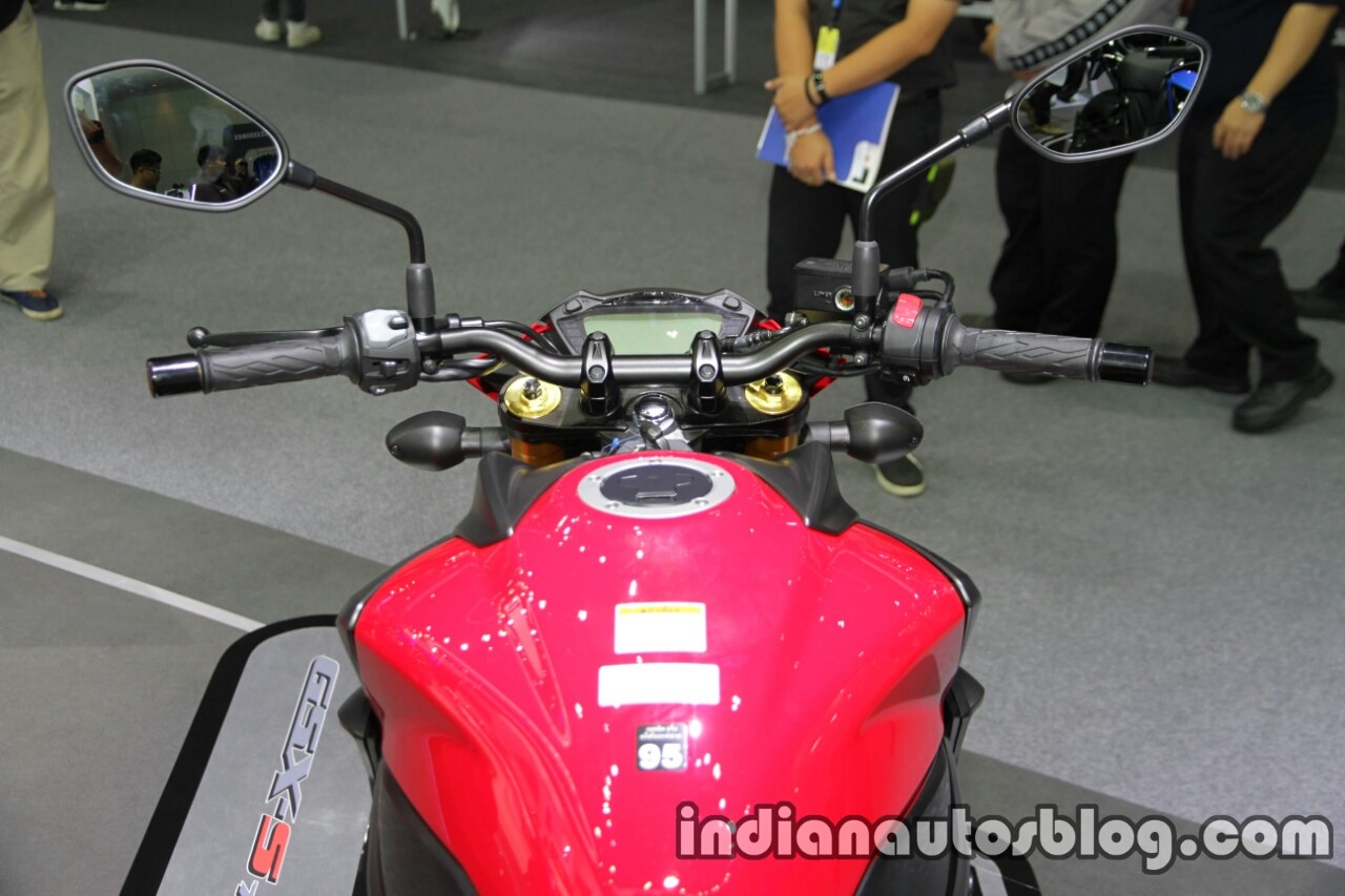Suzuki GSXS750 handlebar at Thai Motor Expo