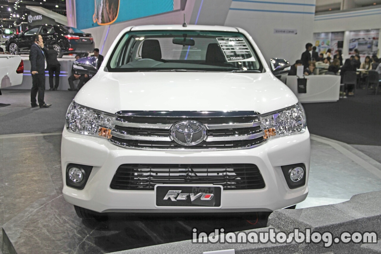 Toyota Hilux Revo front at 2016 Thai Motor Expo