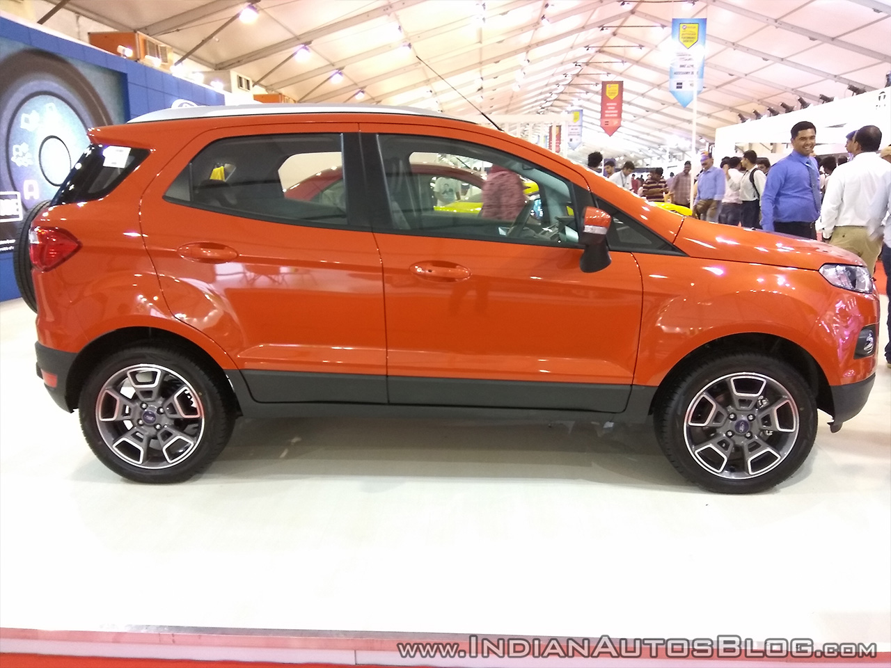 2017 Ford Ecosport Platinum side at APS 2017