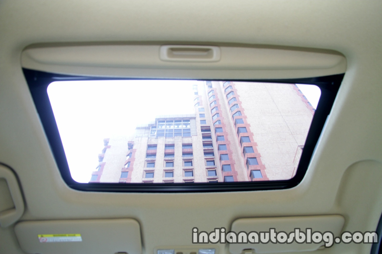 2017 Honda City (facelift) sunroof highres
