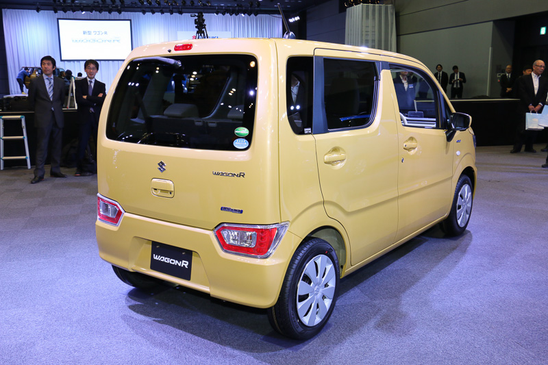 2017 Suzuki Wagon R Hybrid FX rear three quarters
