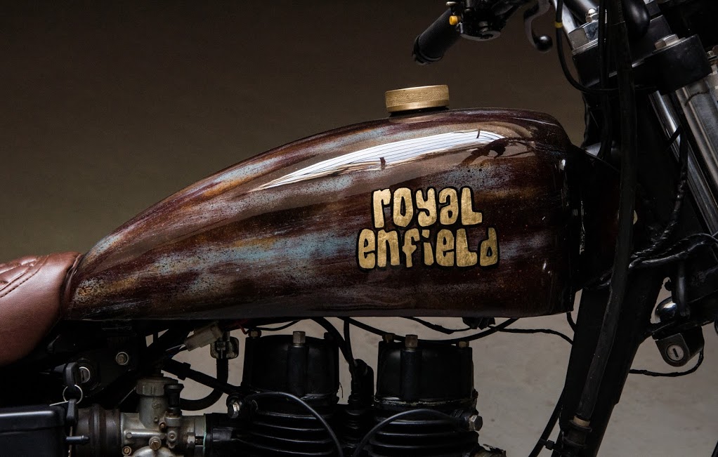 Royal Enfield Bullet Road Runner fuel tank with RE logo