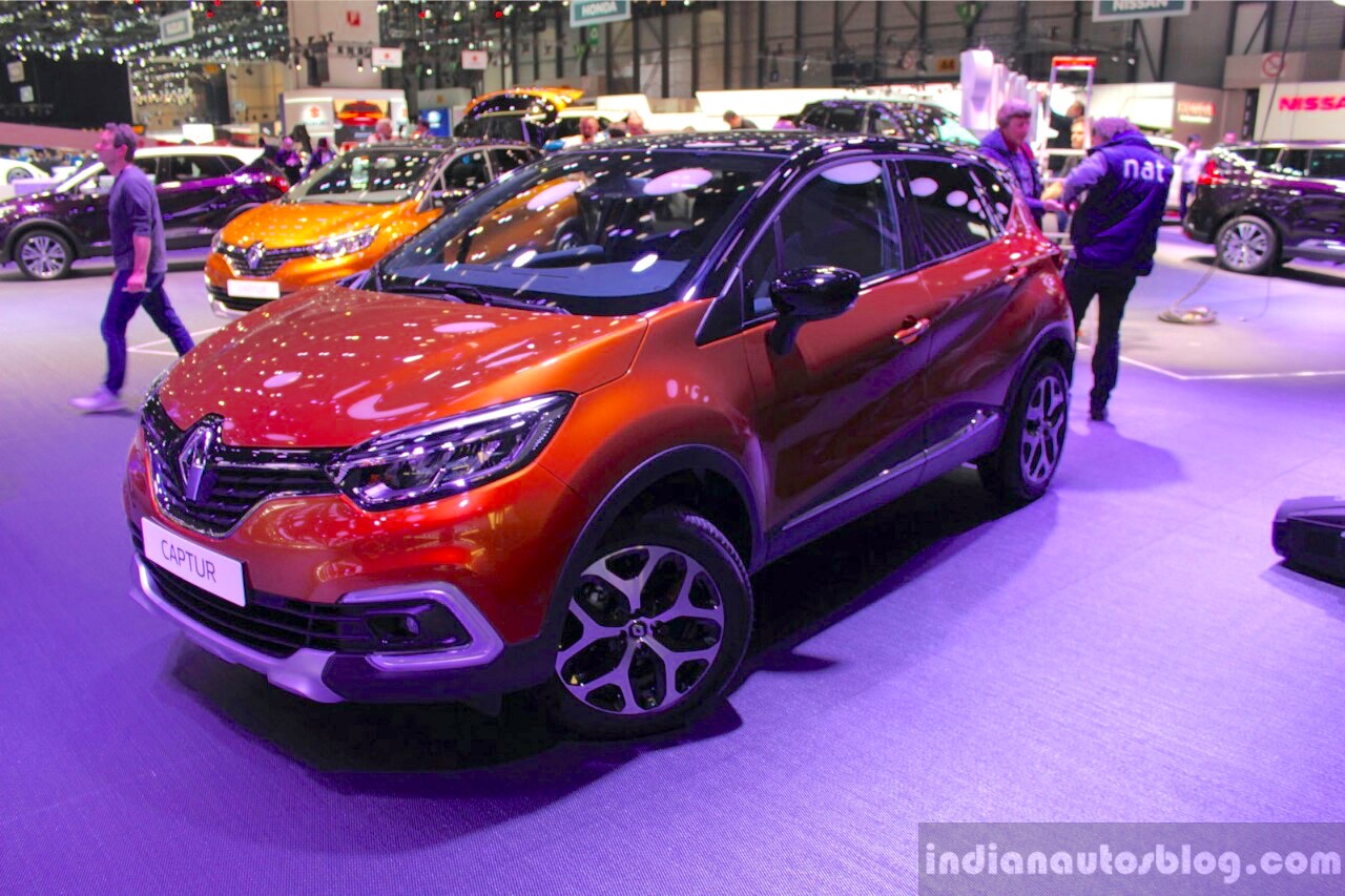 2017 Renault Captur (Facelift) front three quarter Geneva Motor Show Live