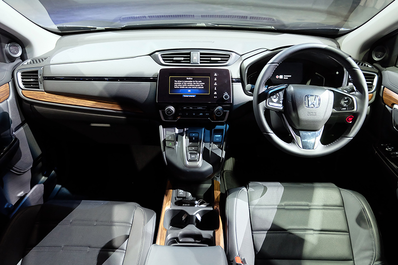 India bound 2017 Honda  CR V  7 seater interior