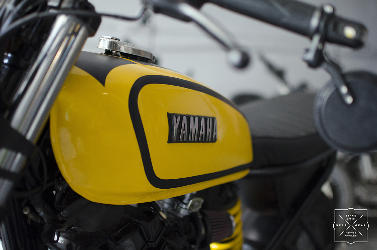 Yamaha FZ cafe racer by Gear Gear Motorcycle fuel tank