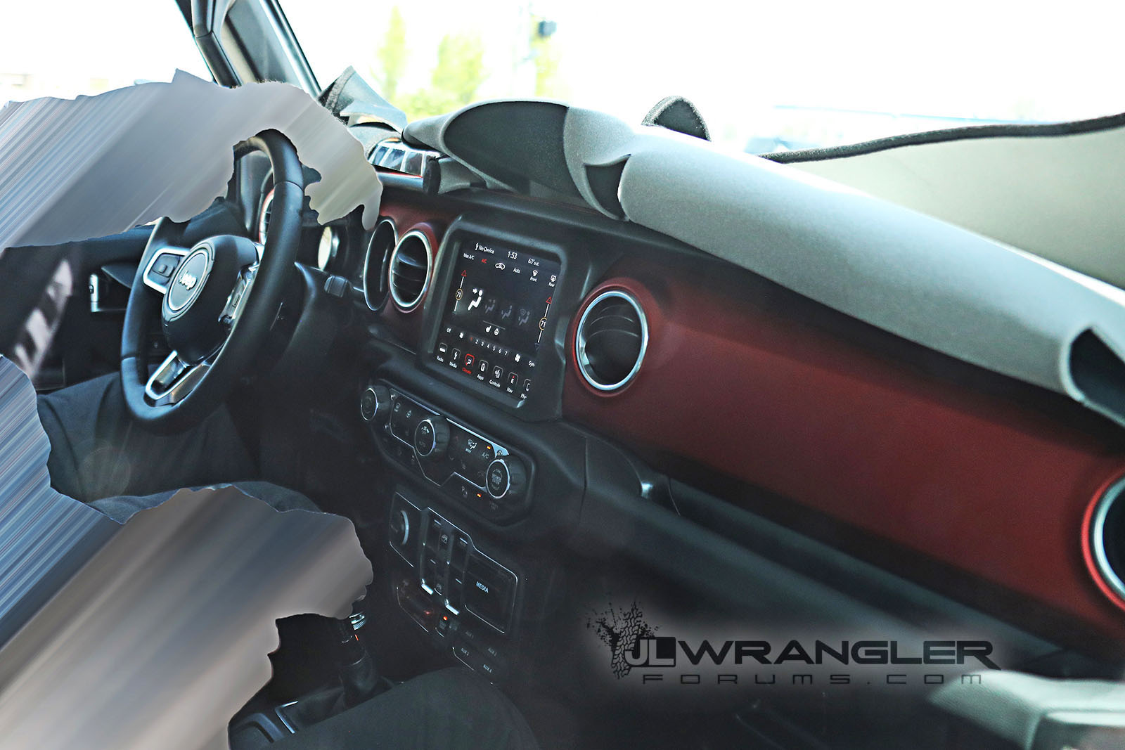 2018 Jeep Wrangler Interior Revealed In Leaked Images