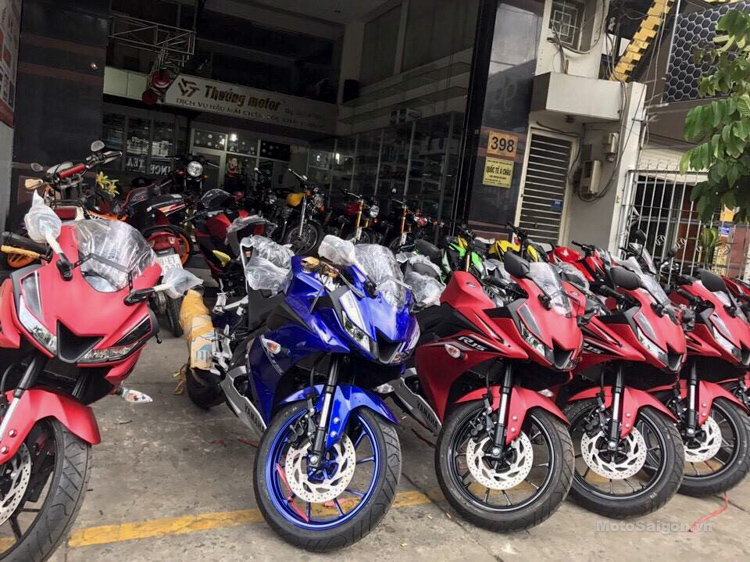 Yamaha r15 v3 shop dealers near me