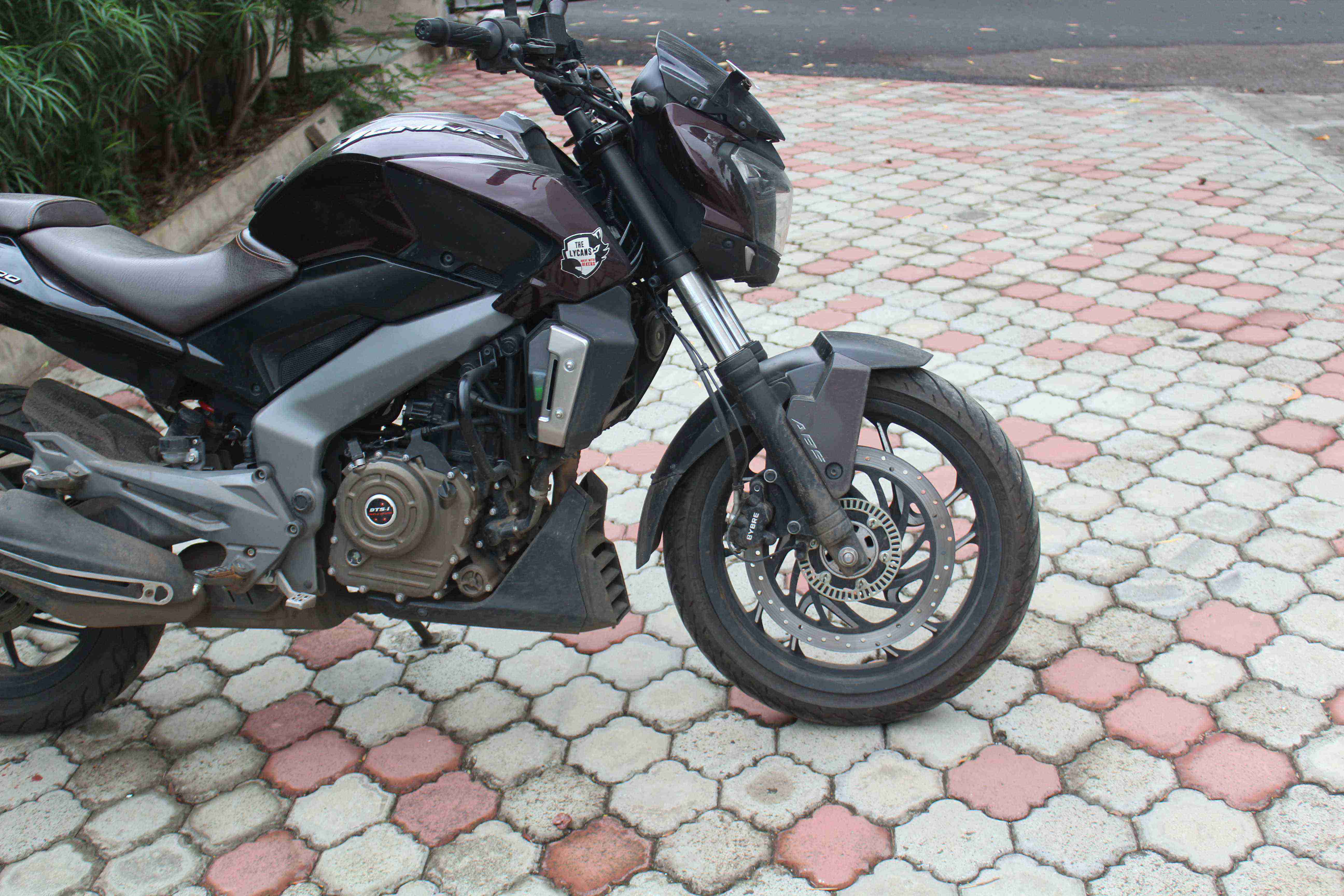 Bajaj dominar 400 deals olx