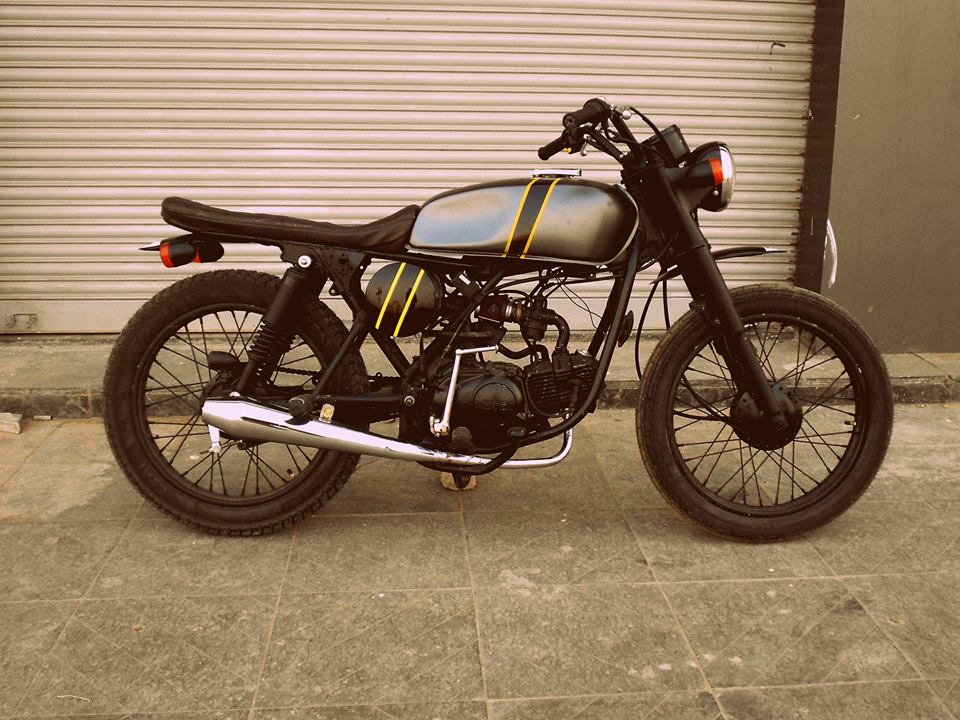 Hero Honda CD Deluxe 'Tracker' by Ayas Custom Motorcycle