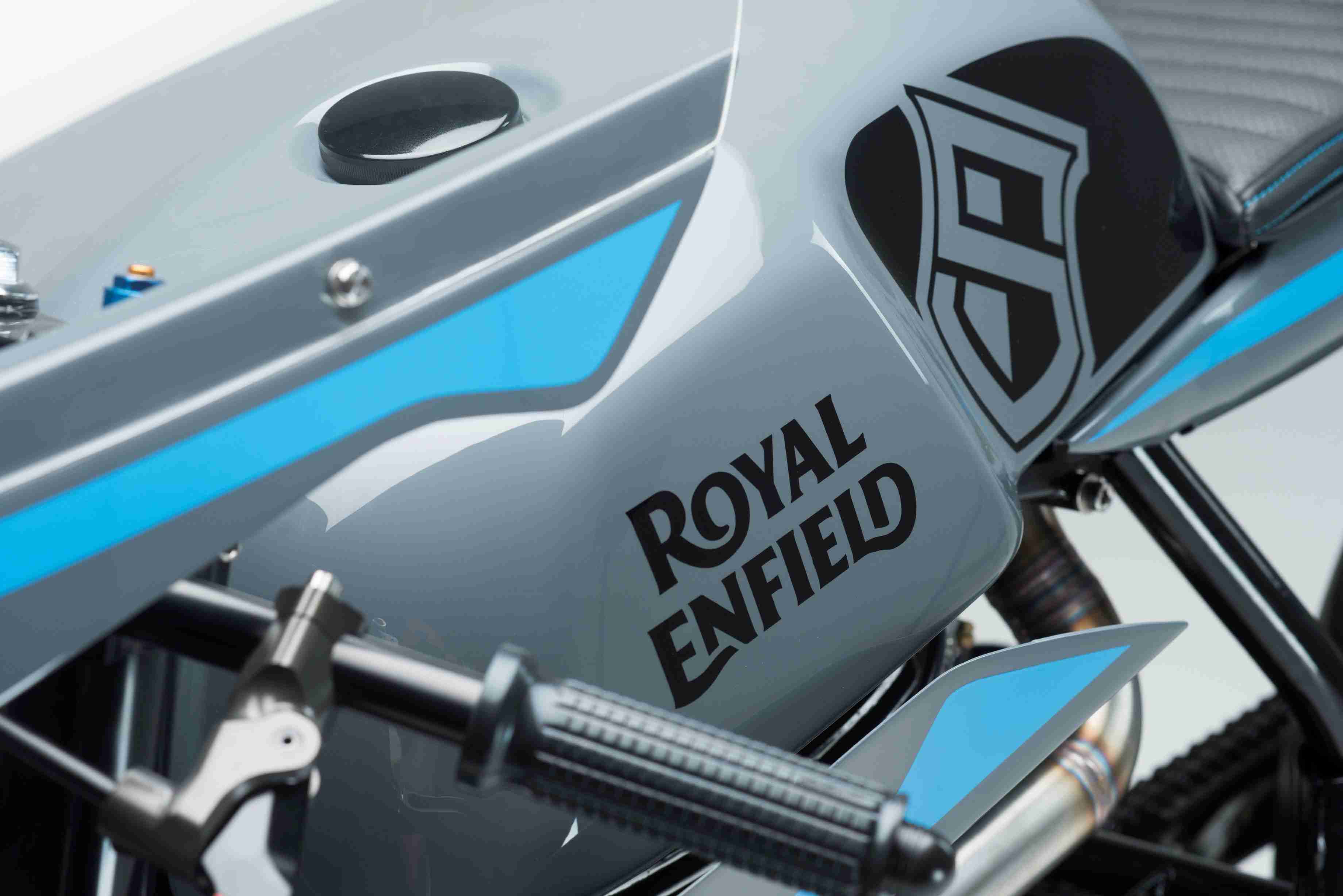 royal-enfield-continental-gt-studio-fuel-tank