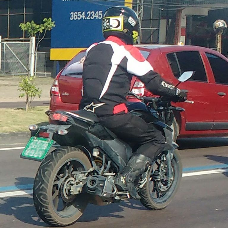 Yamaha FZ25 rear three quarters Brazil spy shot