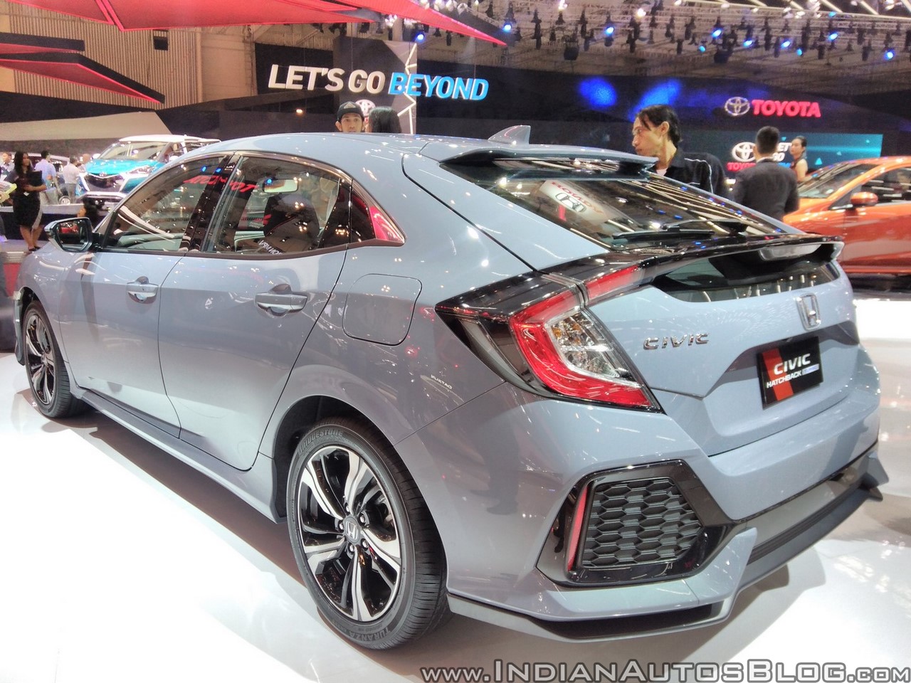 2017 Honda Civic Hatchback rear three quarters at GIIAS 2017