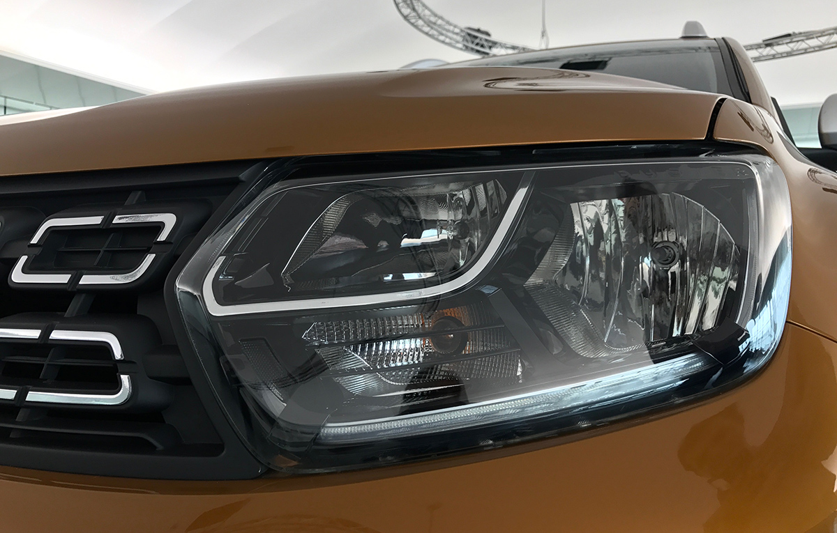 2018 Dacia Duster (2018 Renault Duster) headlamp