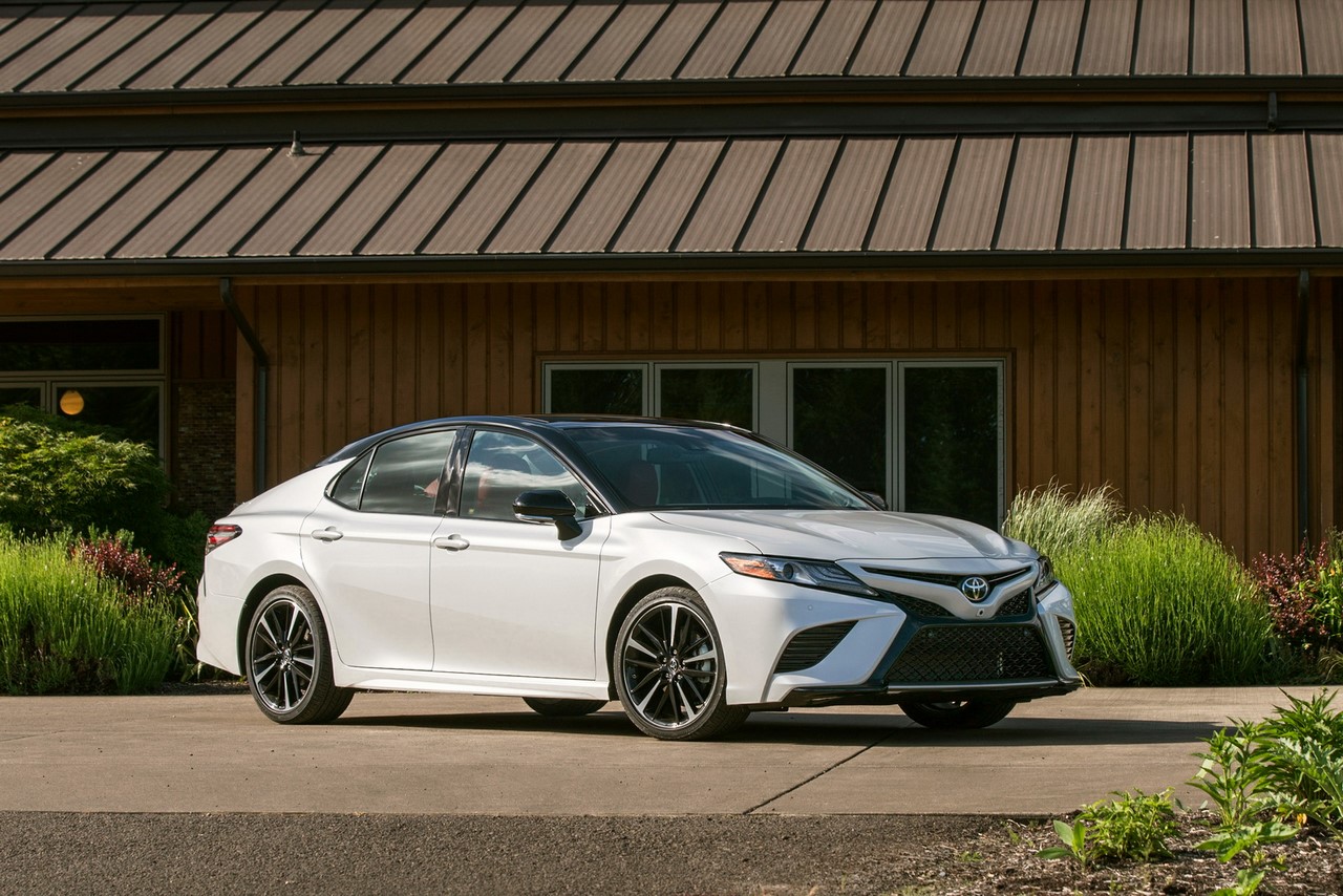 2018 Toyota Camry Front Door