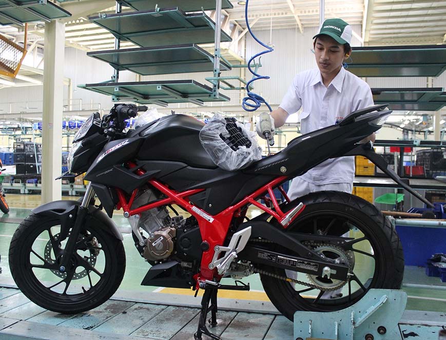 Honda CB150R StreetFire range in Indonesia gains new colours