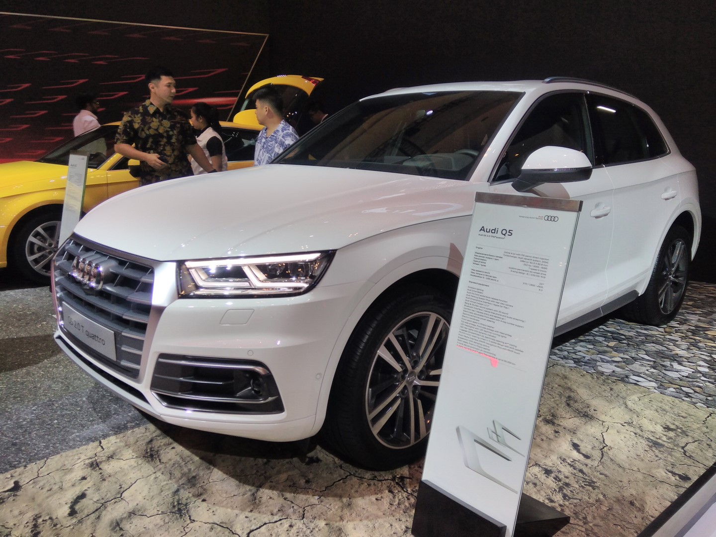 Q5 > Q5 > Audi Indonesia