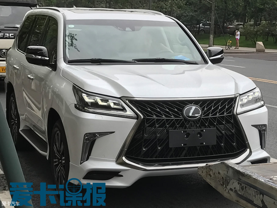 Lexus Lx 570 Superior Reaches China For The Chengdu Motor Show