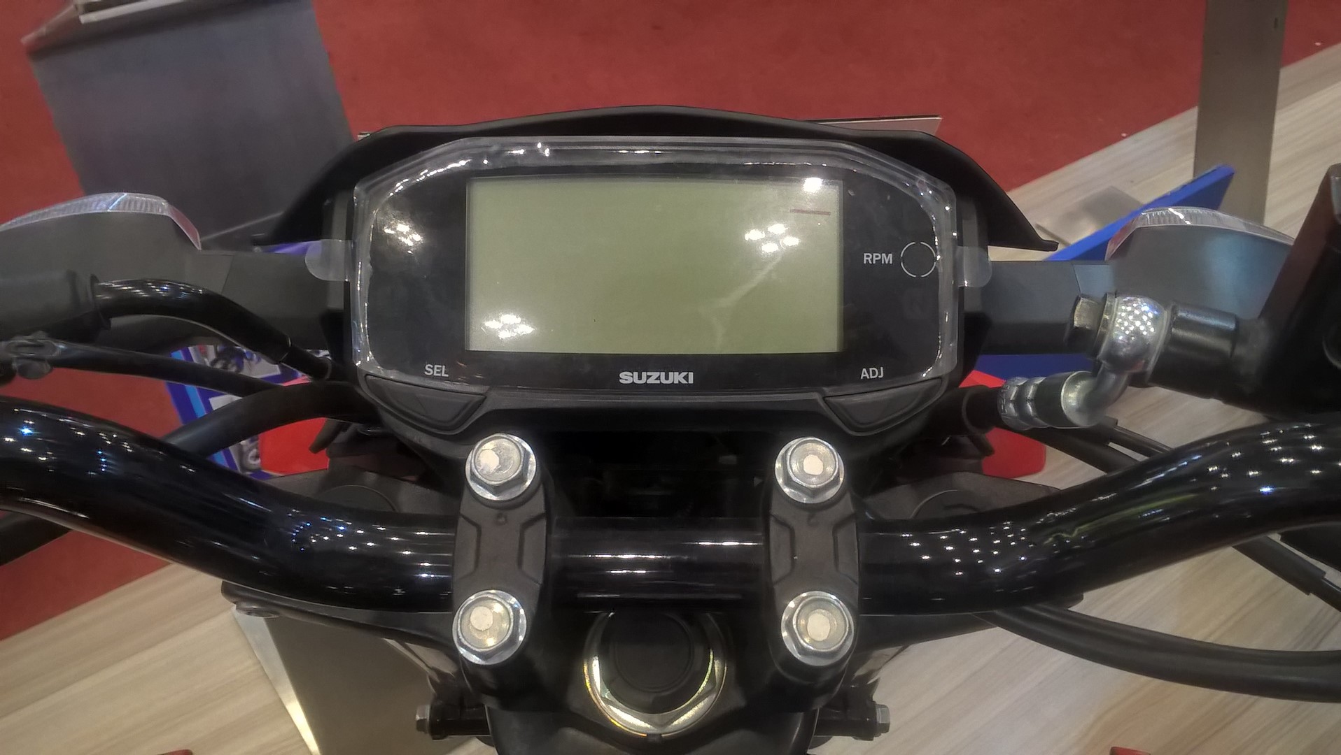 Suzuki GSXS 150 instrument cluster at GIIAS 2017