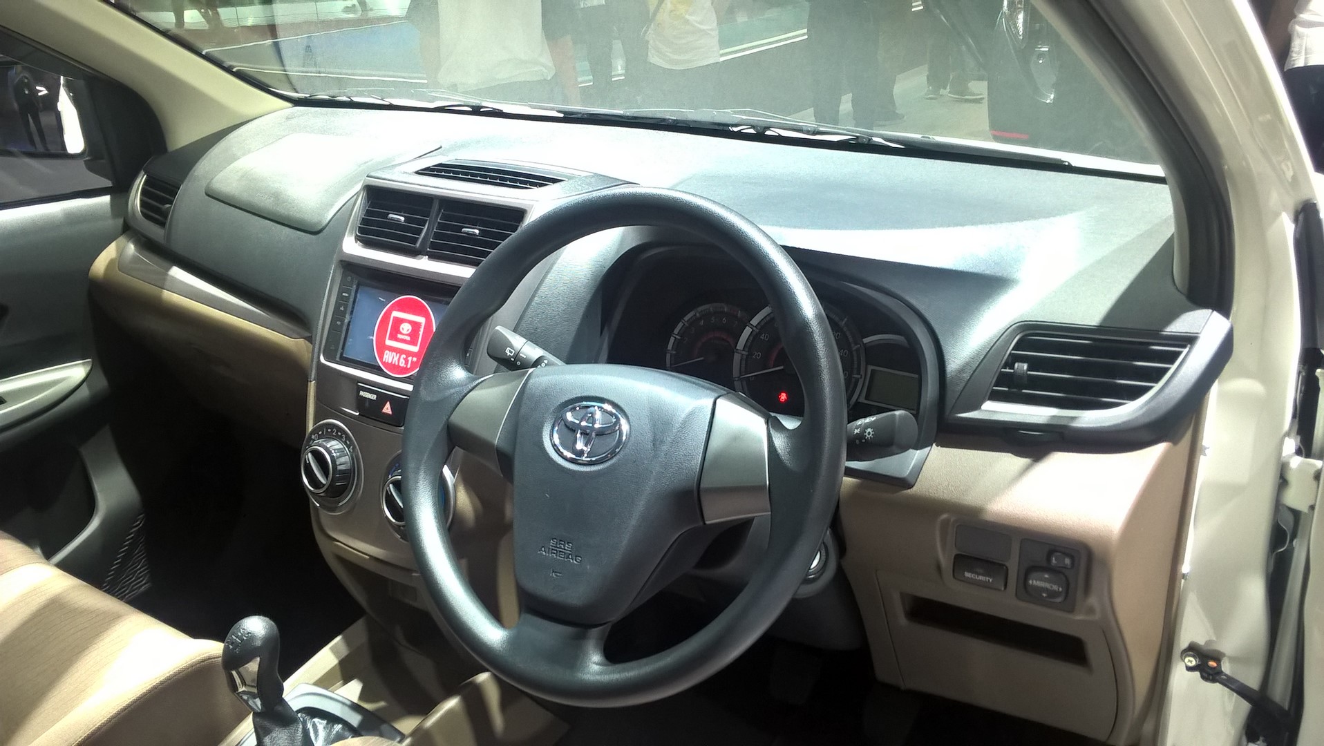 Toyota Avanza Special Edition: Sentuhan Eksklusivitas dalam Kemasan Familier