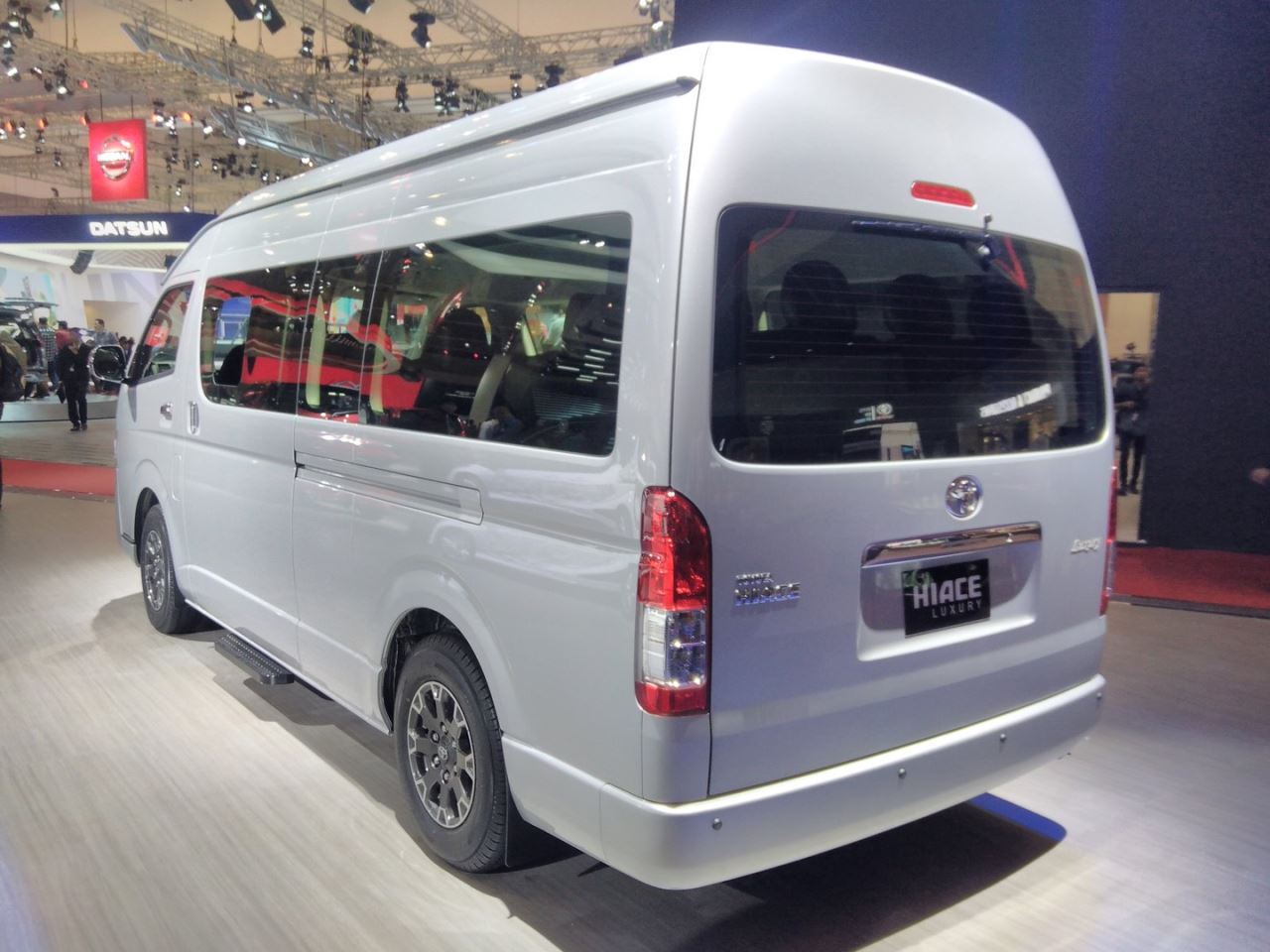 Toyota Hiace Luxury at GIIAS 2017 left rear three quarters