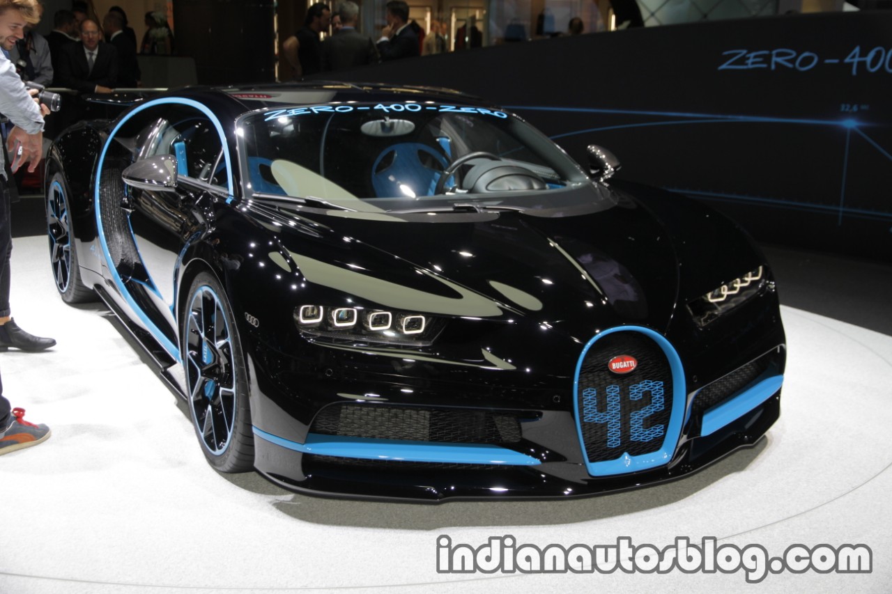 Zeg opzij garage In de genade van Zero-400-Zero' world record Bugatti Chiron showcased at IAA 2017 - Live