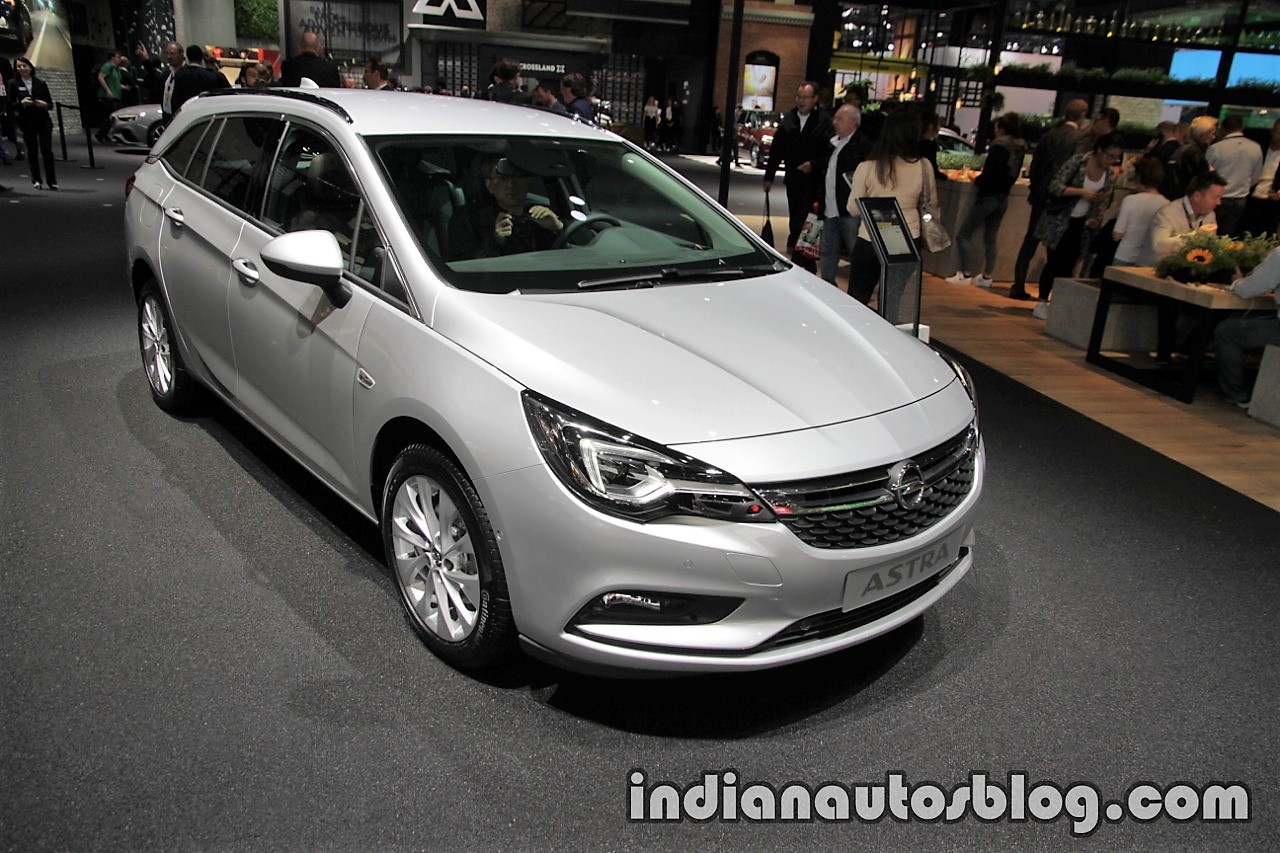 17 Opel Astra Cng Showcased At Iaa 17 Live