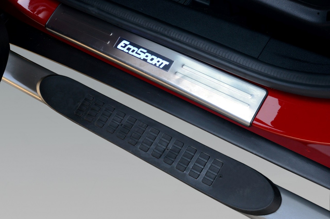 2018 Ford EcoSport scuff plate