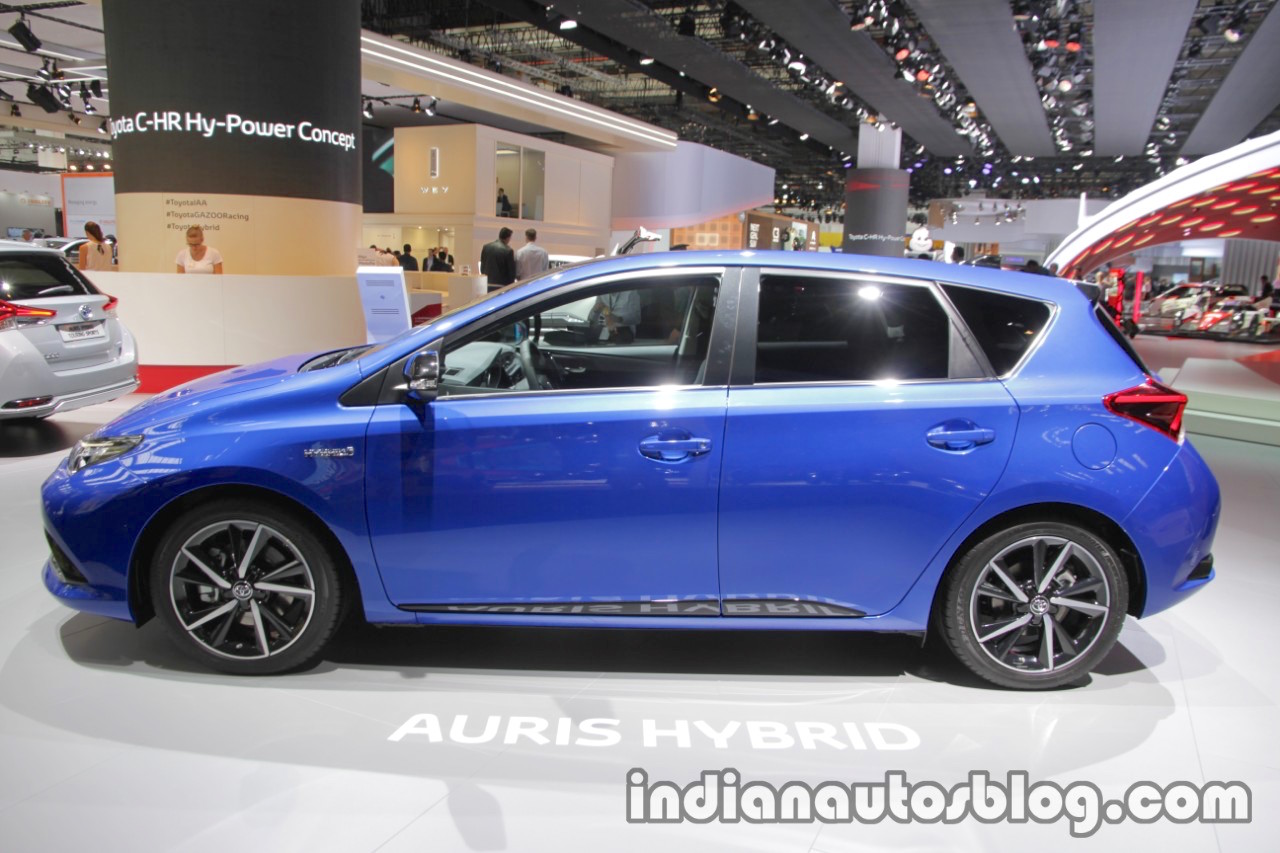 Toyota Auris prepares for Paris debut, Car News