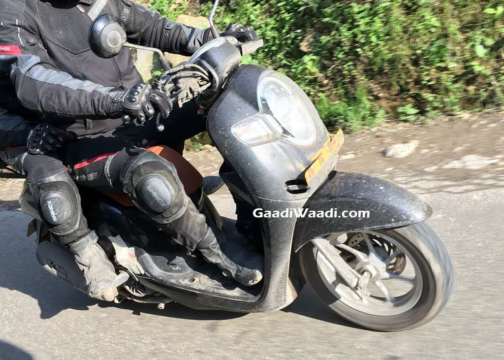 Scoopy Modif Vespa honda scoopy spied in india front right quarter headlight Scoopy Modif Vespa honda scoopy spied in india front right quarter headlight