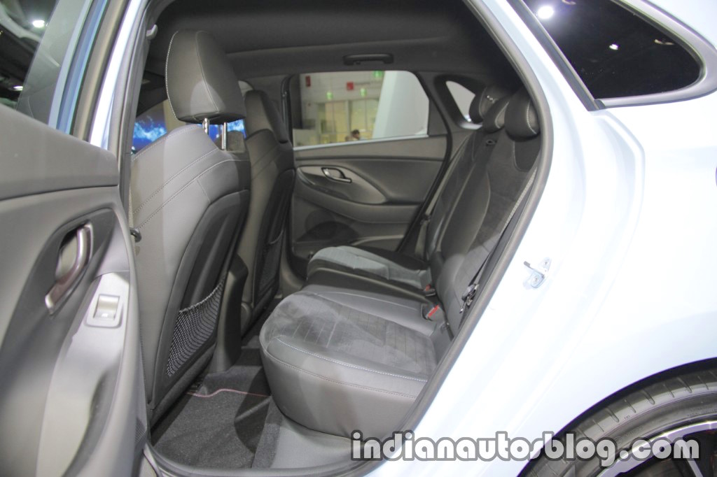 Hyundai i30 N rear seat at IAA 2017