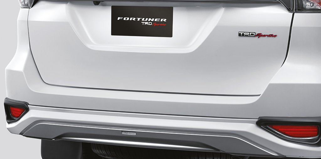 Toyota Fortuner TRD Sportivo rear bumper spoiler