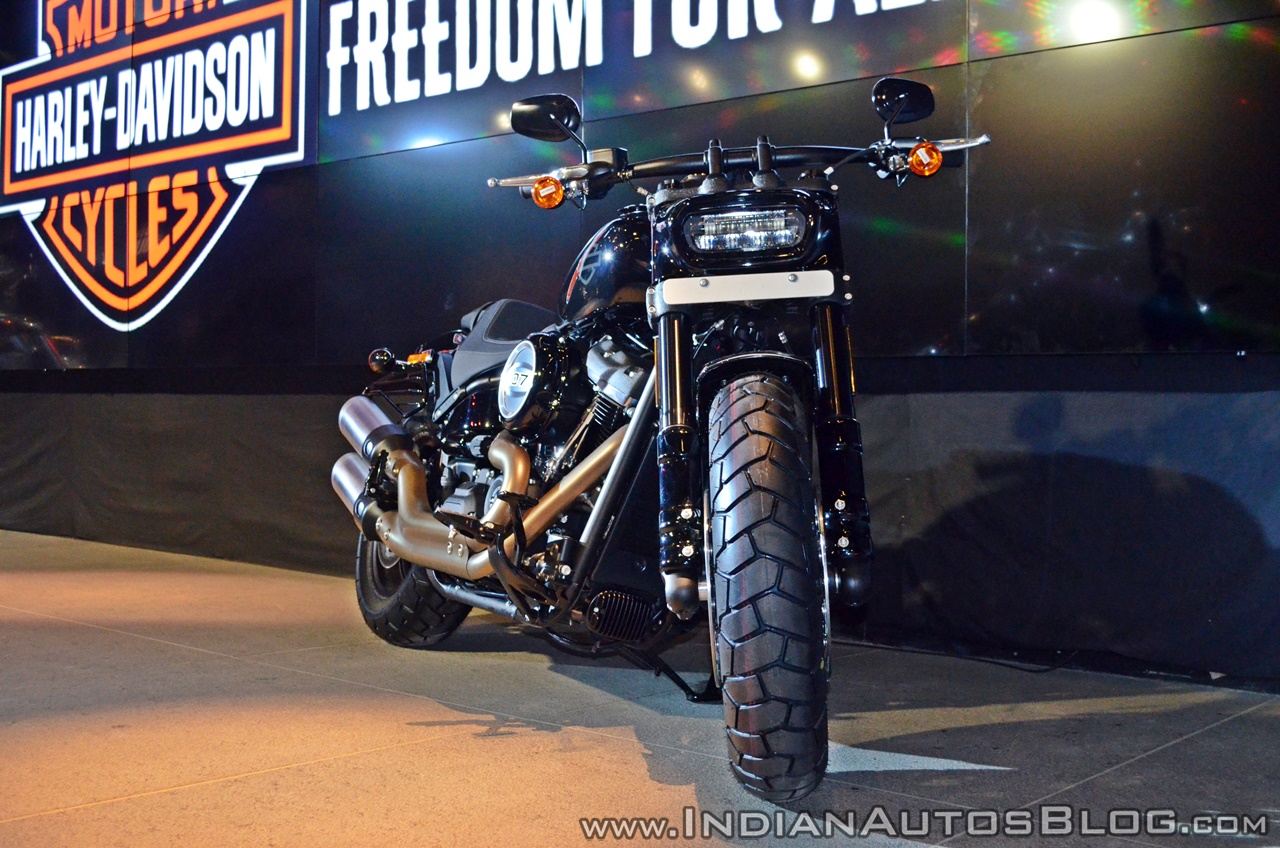 2018 Harley Davidson Fat Bob front angle view