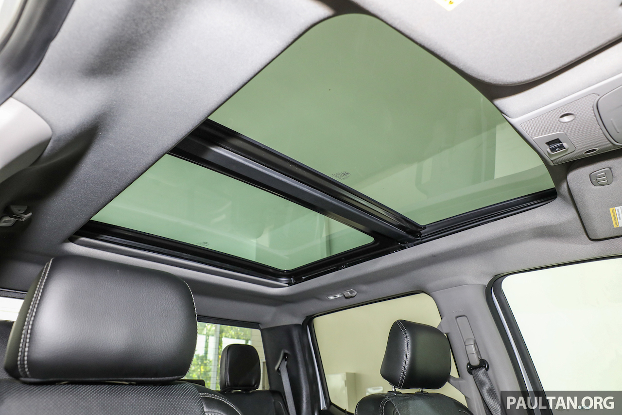 Ford F150 (Urban Warrior 150) panoramic sunroof
