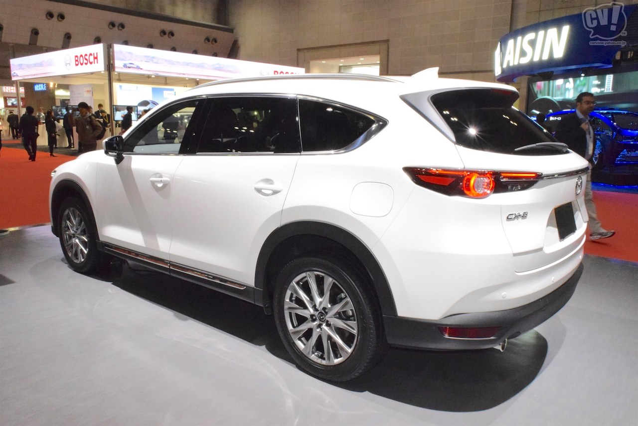 Mazda CX-8 at 2017 Tokyo Motor Show - Live