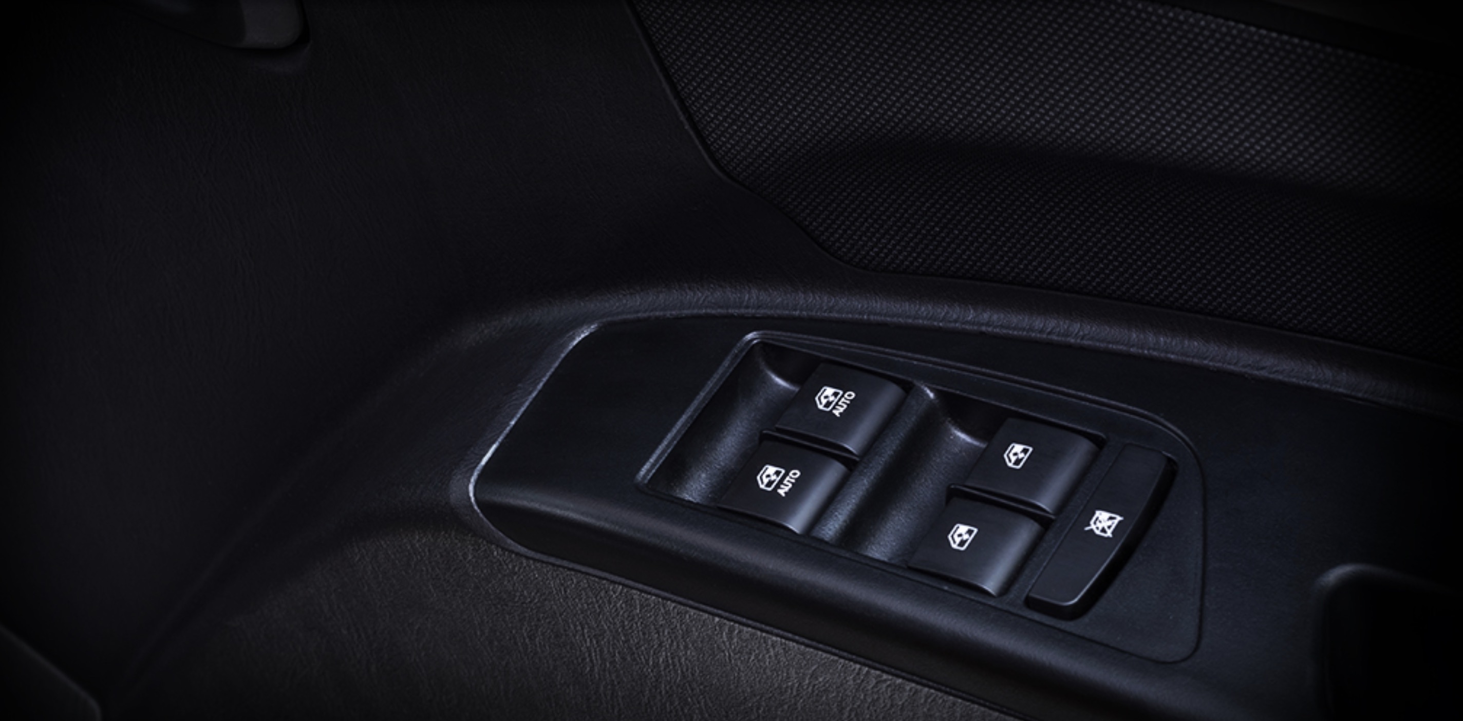 Nextgen Mahindra Scorpio Pik Up window switches