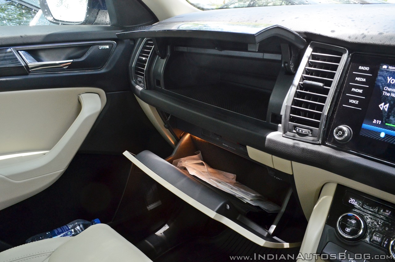Skoda Kodiaq test drive review glove box