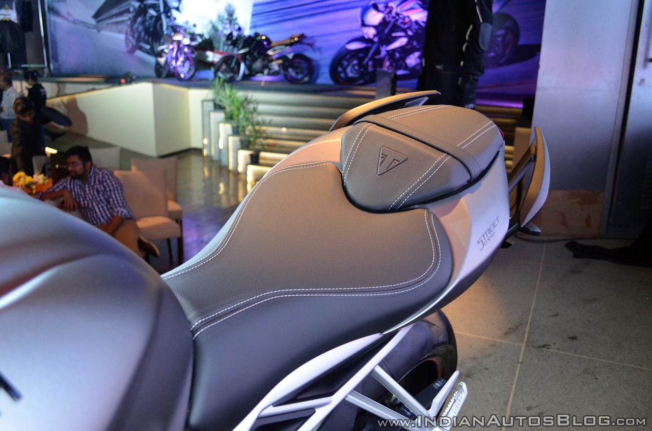 Triumph Street Triple RS seat