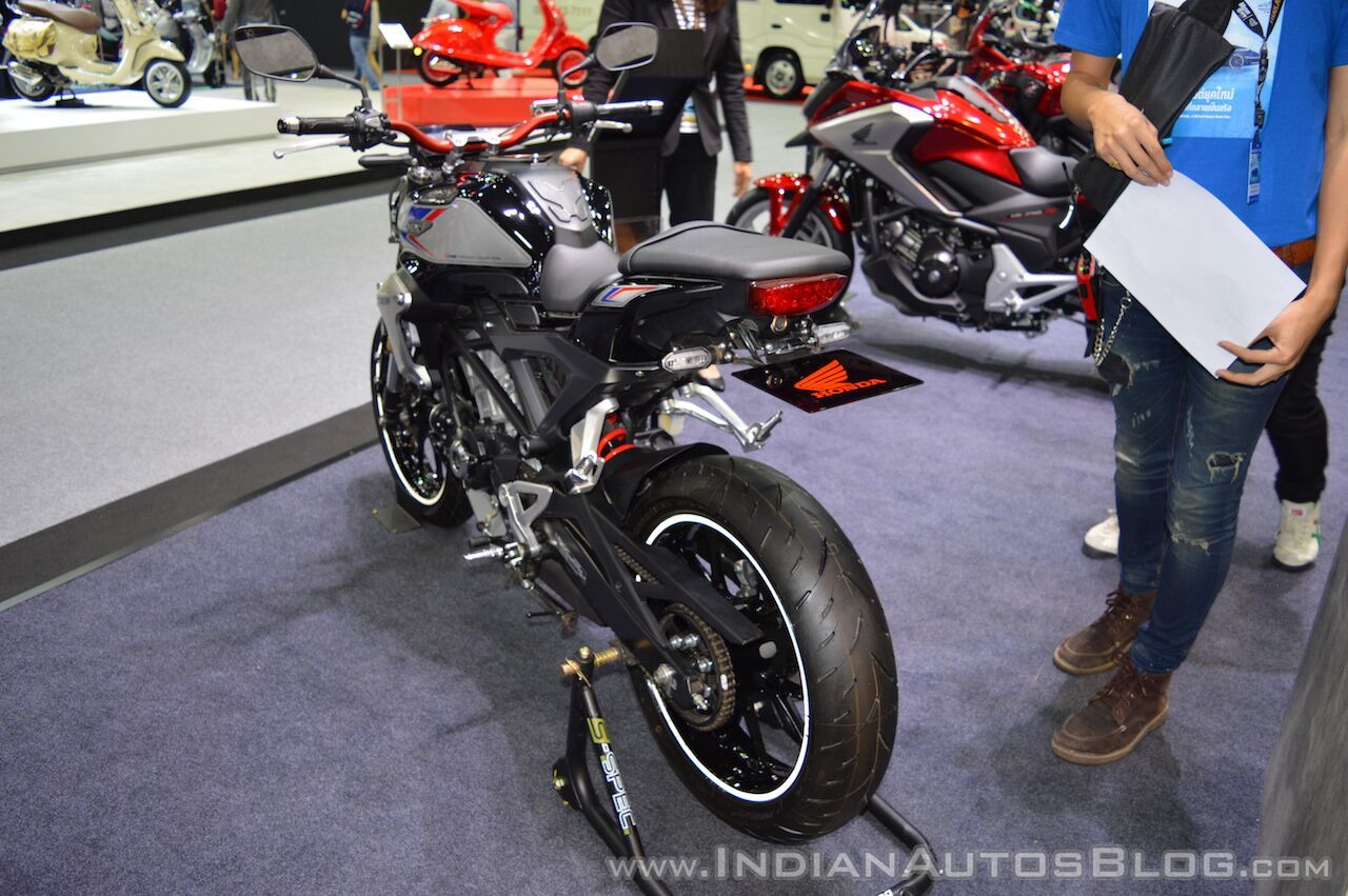 Honda-CB150R-ExMotion-HRC-edition-rear-left-quarter-at-2017-Thai-Motor-Expo.jpeg