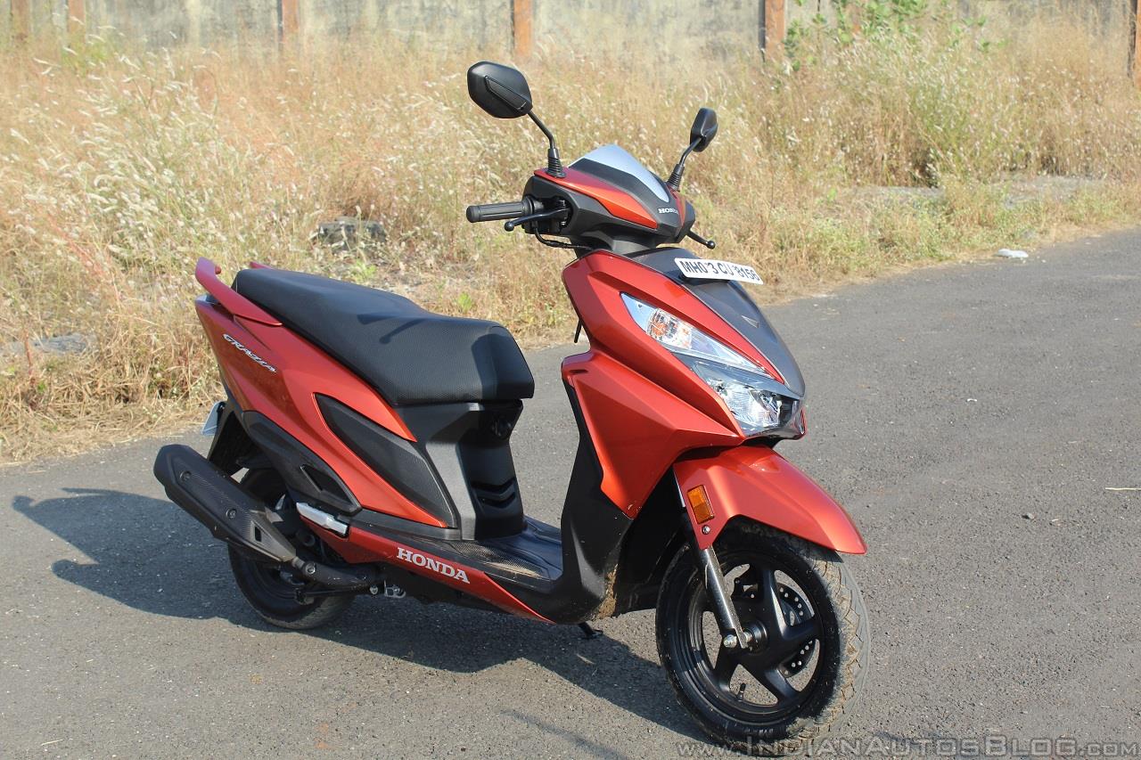 Top 5 Premium Scooters On Sale In India In 2019 Iab Picks