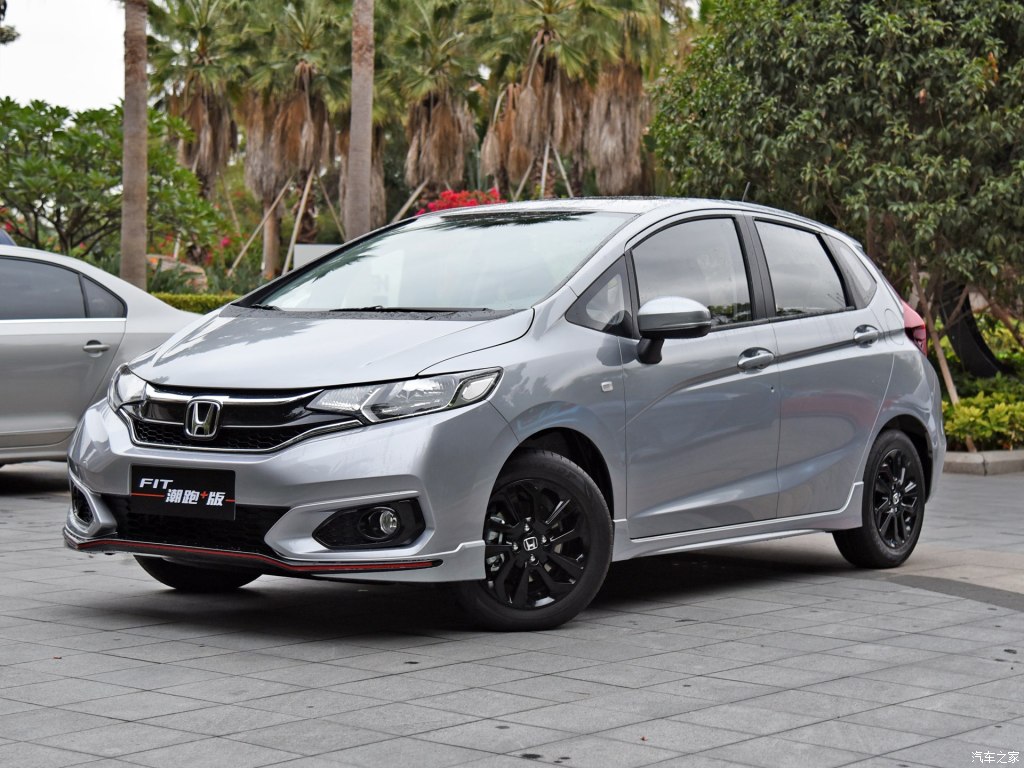 India-bound Honda Jazz facelift bows in China