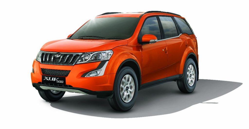 Mahindra XUV500 petrol launched in India