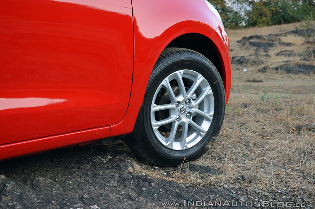 2018 Maruti Swift test drive review alloy wheels